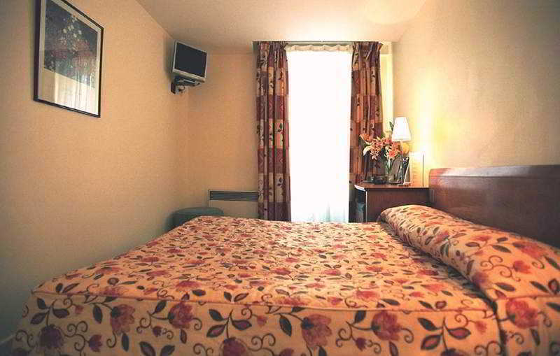 Hotel Le Montana Párizs Szoba fotó
